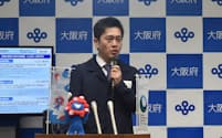 大阪府の吉村知事は「新産業が生まれる仕組みをつくる」と話した（14日、大阪府庁）