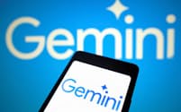 米グーグルは生成AIを利用した対話サービスの名称を「Gemini」に変更したばかりだった＝AP