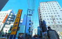 インバウンドの人気が高く、都内でもホテルがとりにくい場所といわれる新宿歌舞伎町周辺
