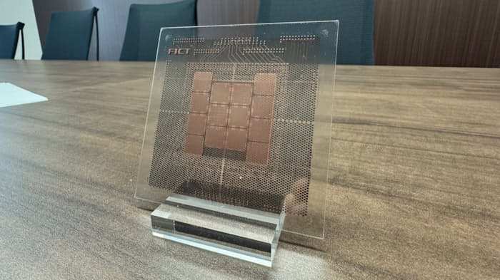 FICTはチップレット集積などに向くマルチガラスコア基板を開発した