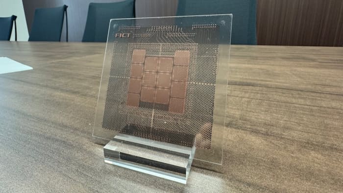 FICTはチップレット集積などに向くマルチガラスコア基板を開発した FICTはチップレット集積などに向くマルチガラスコア基板を開発した