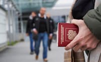 ビザなしで渡航できる国・地域数はパスポートによって大きく異なる＝ロイター