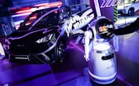 2月28日、メキシコシティで展示された比亜迪（BYD）の電気自動車=ロイター