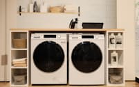大容量のドラム式洗濯機㊧と衣類乾燥機を発売する