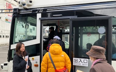 ウィラーとティアフォーが新潟県佐渡市でバスの自動運転を実証した（2024年1月）