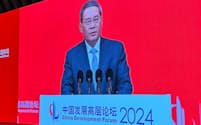 外資に対中投資を呼びかける李強首相（北京、24日）
