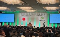 日本維新の会が開いた党大会（24日、京都市）