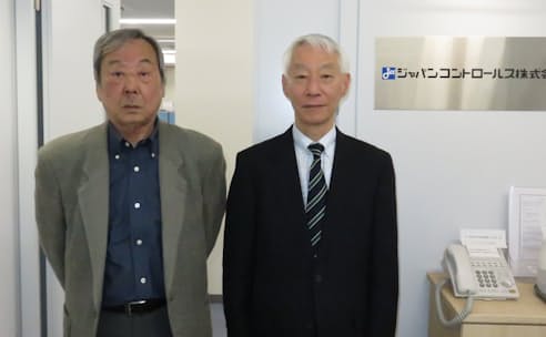山口氏（右）は業績・財務を立て直した小野田氏（左）から社長を引き継いだ
