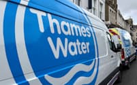経営危機の水道会社「テムズ・ウオーター」の車両（3日、ロンドン）=ロイター