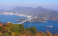 しまなみ海道は「サイクリストの聖地」として観光客に人気の半面、離島のため人手の確保が難しい（愛媛県今治市）