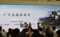 広州汽車は26年から全固体電池を量産すると発表した（4月、広東省広州市）