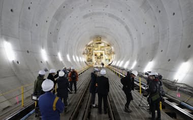 報道陣に公開されたリニア中央新幹線の地下トンネルの工事現場=川崎市