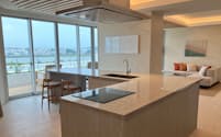 STORYLINE瀬長島はオーナー制のコンドミニアムで、客室はキッチン設備も充実している（沖縄県豊見城市）