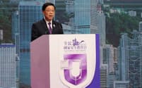 「国家安全教育の日」の式典で演説する香港の李家超行政長官（15日、香港）