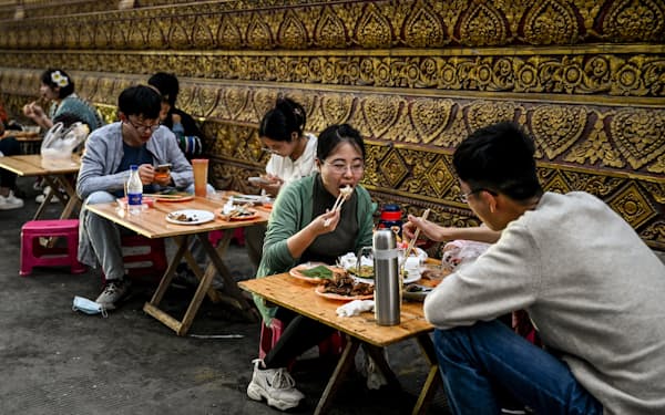 全人口の18%を占める中国のZ世代は消費の鍵を握る=AFP時事