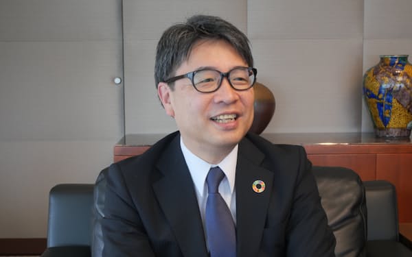 4月に就任した北洋銀行の津山博恒頭取（16日、札幌市）