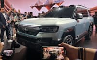 オフロード車の大型SUV「豹8」を公開した（16日、広東省深圳市）