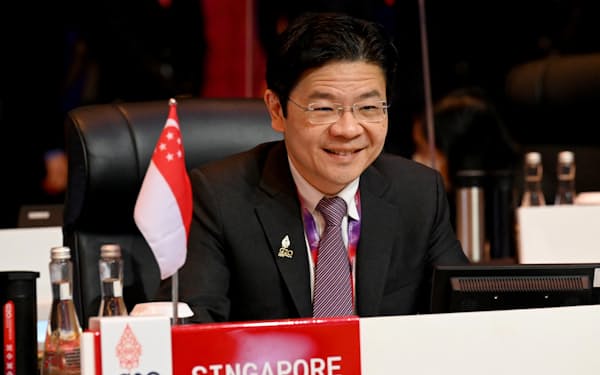 5月の首相就任が公表されたシンガポールのローレンス・ウォン副首相兼財務相=ロイター