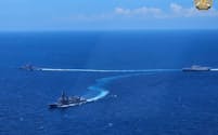 日米豪比の4カ国は7日、南シナ海で対潜水艦戦訓練を開いた＝フィリピン海軍提供