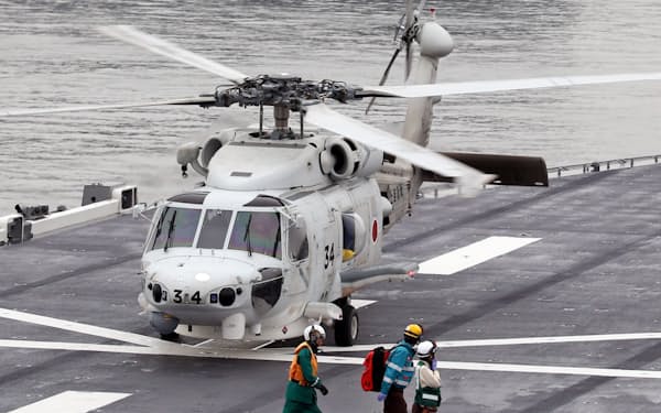 海上自衛隊のSH60K哨戒ヘリコプター