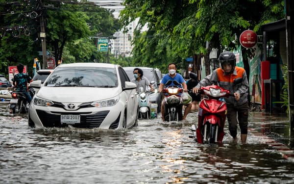 アジアでは各地で自然災害が目立つ（22年7月、バンコク）=ゲッティ共同