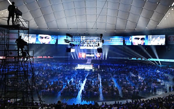 34年ぶりにボクシング世界戦の会場となった東京ドーム（6日）