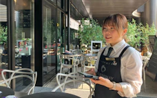 外食景気、普段使いは客足鈍化 有名すし店の予約に勢い
