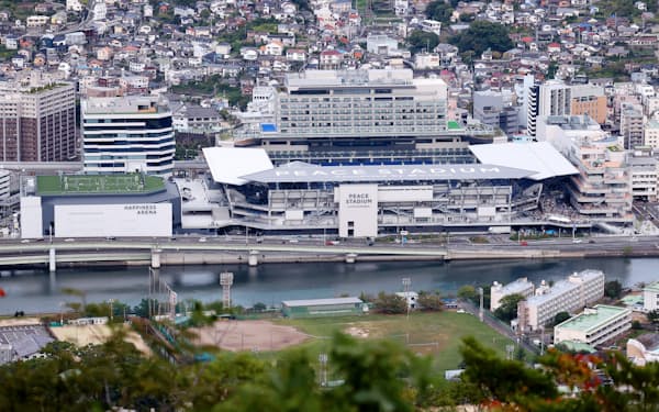 開業した長崎スタジアムシティ(14日、長崎市)