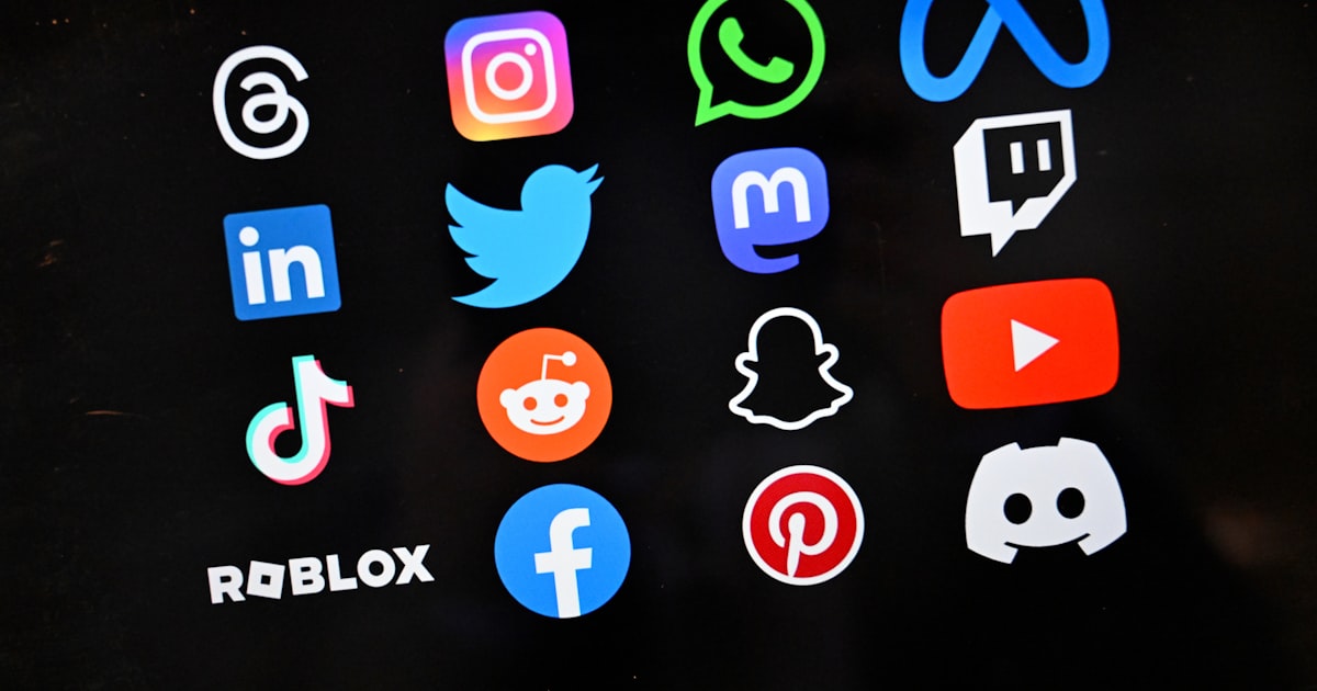 SNS年齢制限広がる オーストラリアは16歳未満禁止法案 - 日本経済新聞