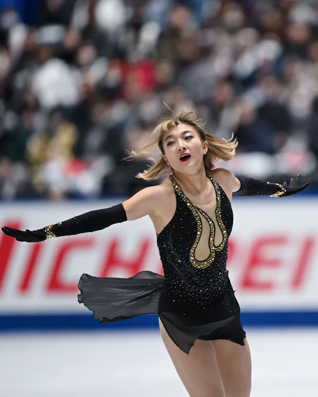 フィギュアスケート坂本花織、今季最高点でV 「今できる最高の演技」NHK杯 - 日本経済新聞