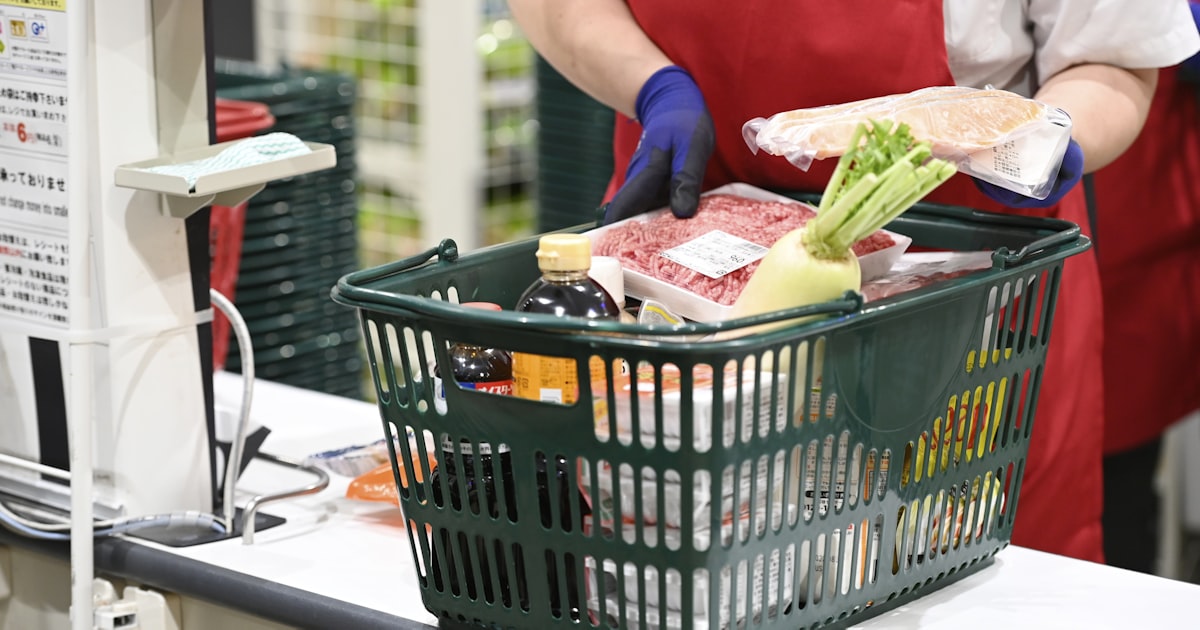 パートの社会保険料を会社が肩代わり 年収の壁対策、厚労省案 - 日本経済新聞