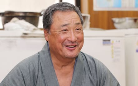 大相撲元横綱・北の富士勝昭さん死去 優勝10回、82歳 - 日本経済新聞