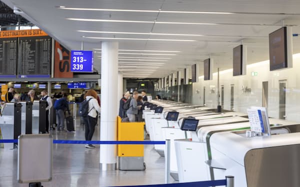 ストライキに入る前の独フランクフルト空港(8日)=AP