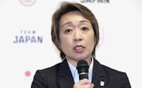 JOCの新会長に選出され、記者会見する橋本聖子参院議員(26日午後、東京都新宿区)=共同