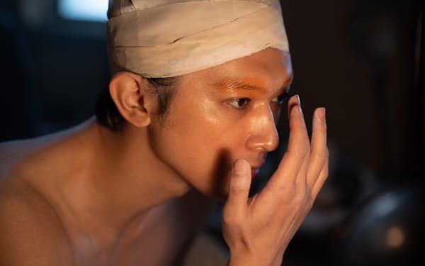 吉沢亮「国宝級イケメン」の着こなし