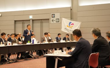 関西広域連合の会合で発言する連合長の三日月氏(31日、大阪市)