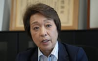インタビューに応じる橋本聖子・日本オリンピック委員会会長