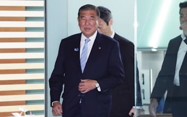 首相官邸に入る石破首相(3日午前)