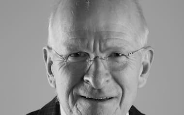 James David Spellman オックスフォード大卒、ワシントンのコンサルティング会社ストラテジック・コミュニケーションズの代表