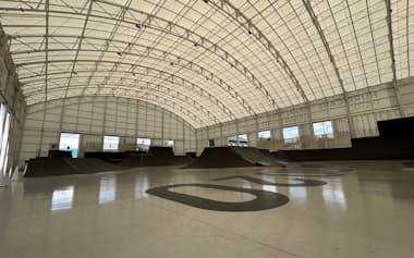 24年に移設した東京五輪の会場。屋根を整備して天候に左右されないように設備を増強。エアコンの設置も検討している(9月24日、茨城県境町)