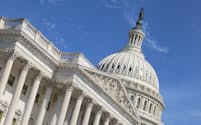 与野党対立で米議会はつなぎ予算を可決できなかった(ワシントンの連邦議会議事堂)
