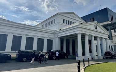 ジャカルタのインドネシア国立博物館は「二重価格」を導入している