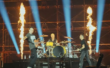 ユニークな個性を貫き通す肉体派、知性派バンドのミューズ(写真は9月23日にインテックス大阪6号館で開催時のもの)