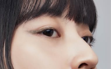 アイオープニングライナーは描きやすさと色展開の豊富さで人気を集めてきた