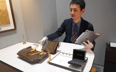 「めぐらす」の成約数の5割を百貨店の顧客が占める(15日、東京都千代田区の大丸東京店)