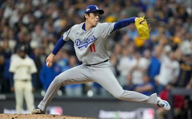 ブルワーズ戦に登板した佐々木朗希。ポストシーズンではブルペンの救世主として活躍している=AP