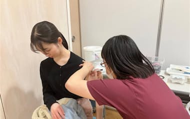 ワクチンに関与することは世界的に薬剤師の主要な役割の一つだ