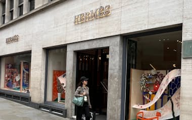 エルメスなど仏高級ブランド大手の米国販売は好調に推移した(英ロンドン市内の店舗)