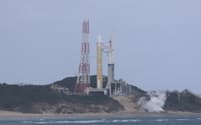 H3は日本の大型基幹ロケットだ。写真は5号機(2月、種子島宇宙センター)
