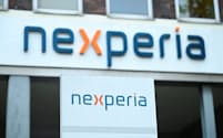 オランダに本社を置く半導体大手のネクスペリアは中国資本(写真は独ハンブルクの拠点)=ロイター